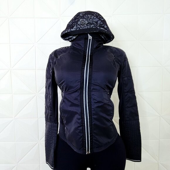 Lululemon Women's Black Run Bundle Up Hooded Performance Jacket Size M - Picture 2 of 9